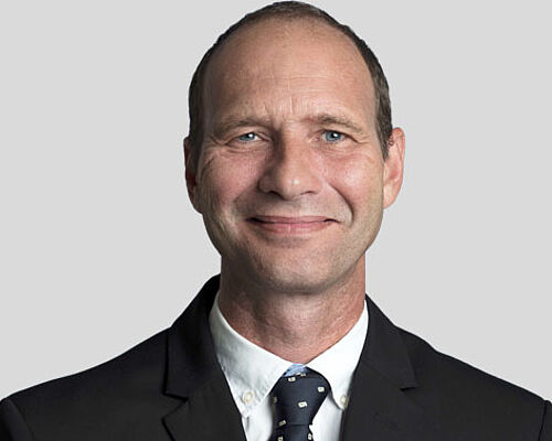 Portraitbild zeigt Christoph Weber