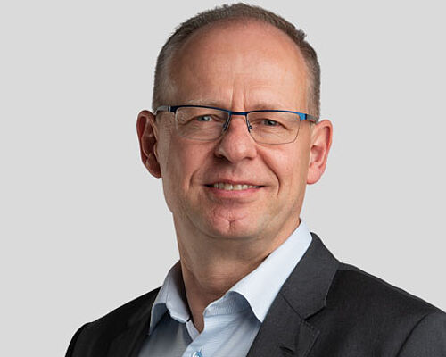 Portraitbild zeigt Christoph Fankhauser